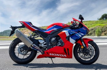 Honda CBR1000RR-R Fireblade 2022 - Bild 6 Honda CBR1000RR-R Fireblade 2022 - Bild 6