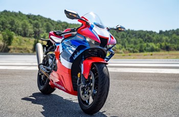 Honda CBR1000RR-R Fireblade 2022 - Bild 9 Honda CBR1000RR-R Fireblade 2022 - Bild 9