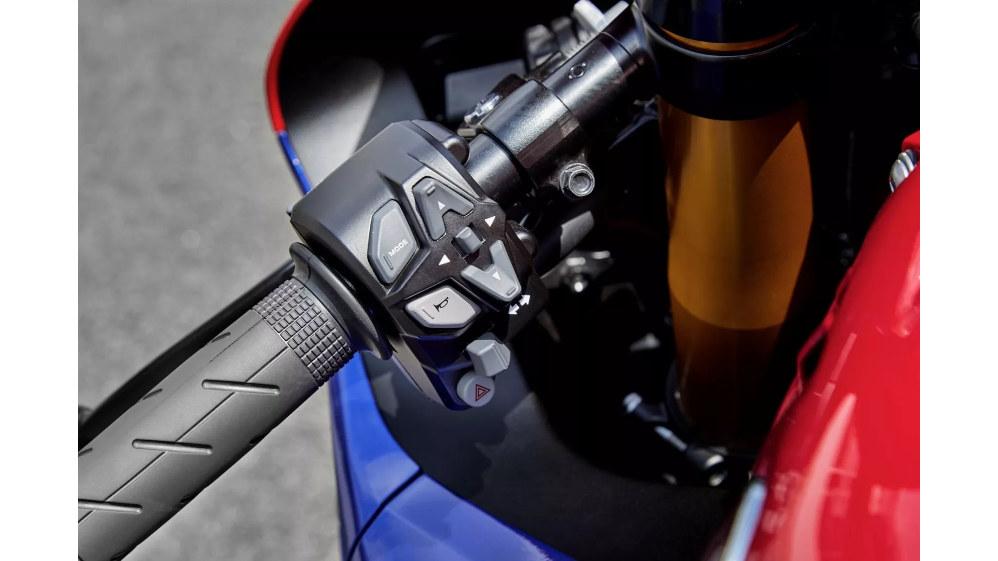 Honda CBR1000RR-R Fireblade SP - Image 11 Honda CBR1000RR-R Fireblade SP - Image 11