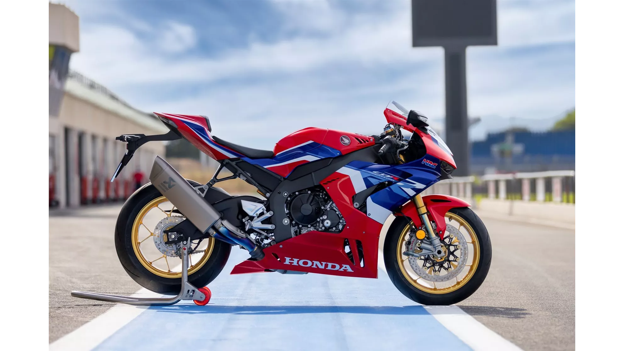 Honda CBR1000RR-R Fireblade SP - Image 12 Honda CBR1000RR-R Fireblade SP - Image 12