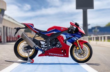 Honda CBR1000RR-R Fireblade SP 2022 - Bild 15 Honda CBR1000RR-R Fireblade SP 2022 - Bild 15