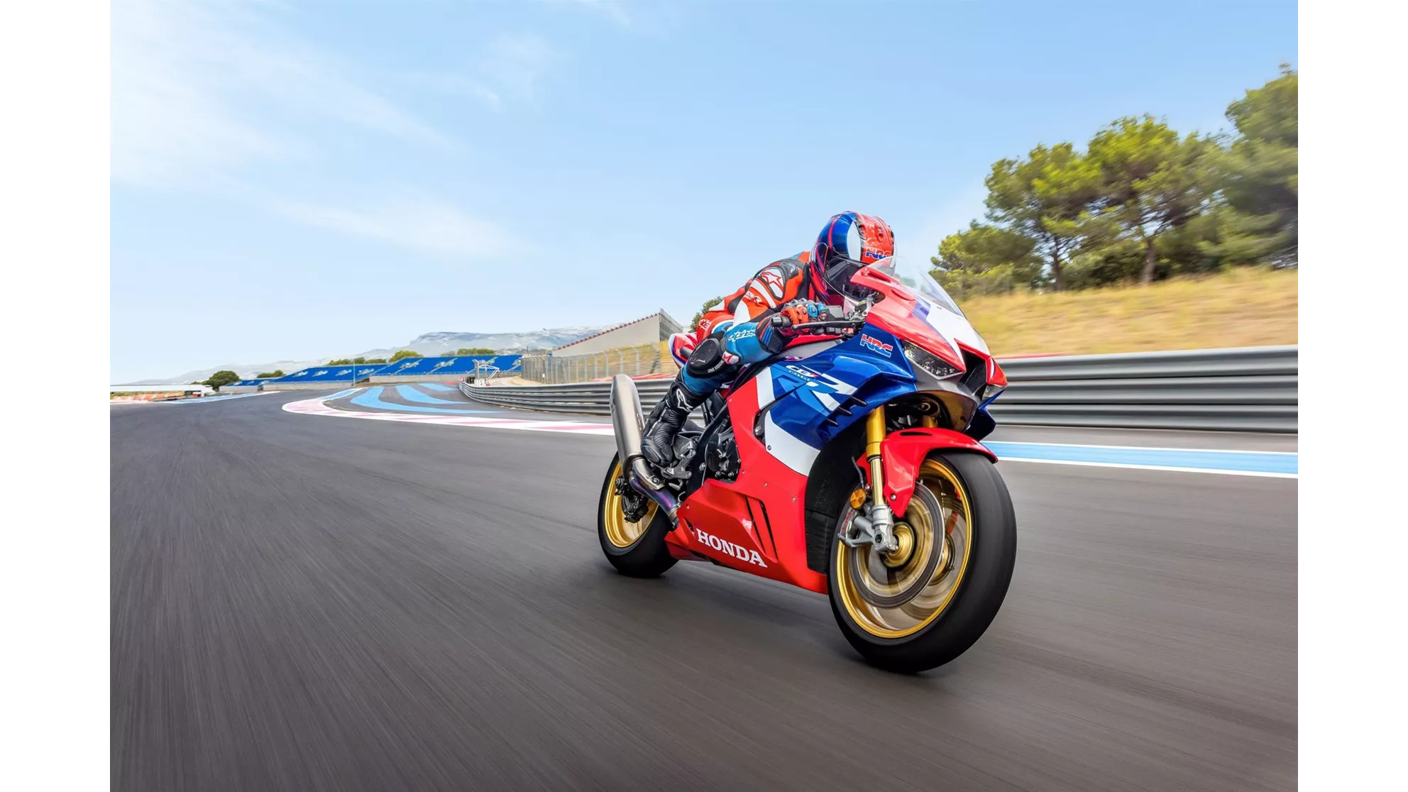 Honda CBR1000RR-R Fireblade SP - Image 15 Honda CBR1000RR-R Fireblade SP - Image 15