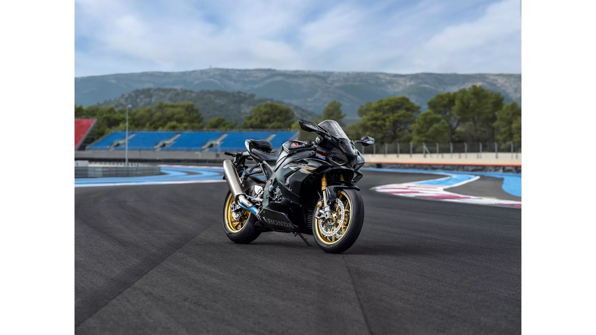 Honda CBR1000RR-R Fireblade SP - Image 17 Honda CBR1000RR-R Fireblade SP - Image 17