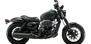 Hyosung GV 300i S Aquila 2022 vs Yamaha XVS 650 Drag Star Classic 2005