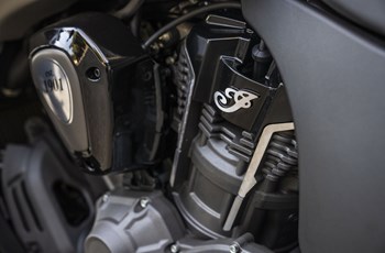 Indian Pursuit Dark Horse 2022 - Bild 23