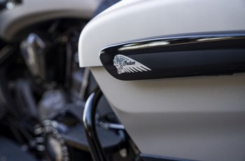 Indian Pursuit Dark Horse 2022 - Bild 24