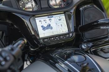 Indian Pursuit Dark Horse 2022 - Bild 29