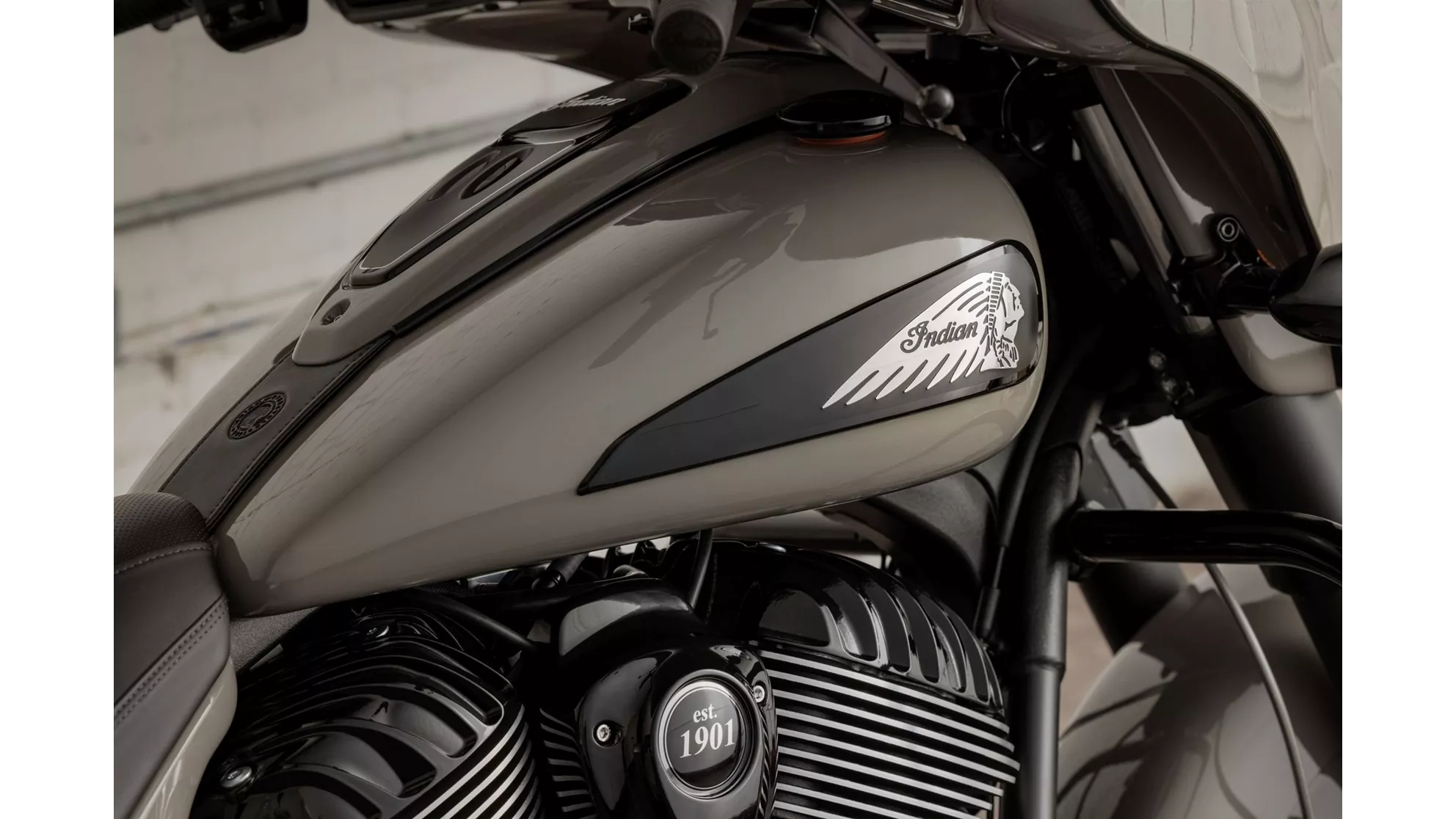 Indian Chieftain Dark Horse - Image 4 Indian Chieftain Dark Horse - Image 4