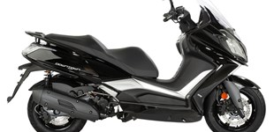 Honda Forza 350 2021 vs Kymco New Downtown 125i ABS 2022