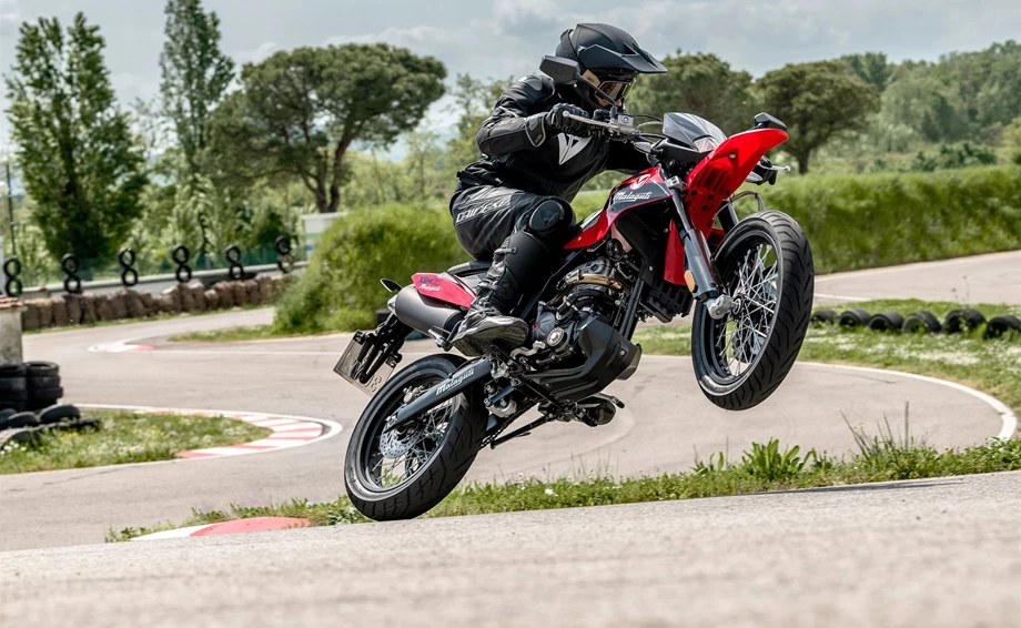 Malaguti XSM 125 Supermoto Bild 3: Malaguti XSM 125 Supermoto