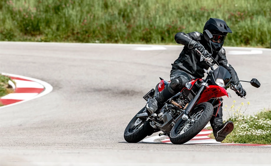 Malaguti XSM 125 Supermoto Bild 4: Malaguti XSM 125 Supermoto