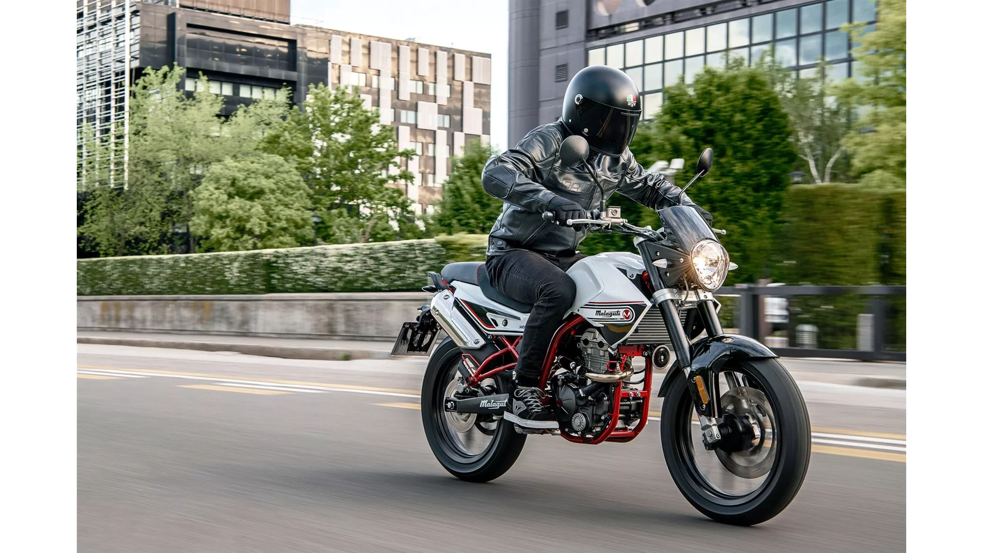 Malaguti Monte Pro 125 - Image 1 Malaguti Monte Pro 125 - Image 1