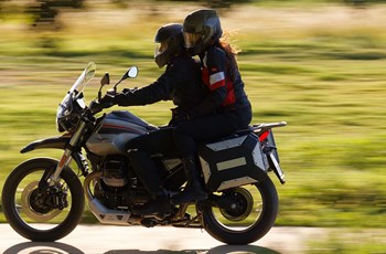 Moto Guzzi V85 TT Travel 2022 - Bild 3 Moto Guzzi V85 TT Travel 2022 - Bild 3