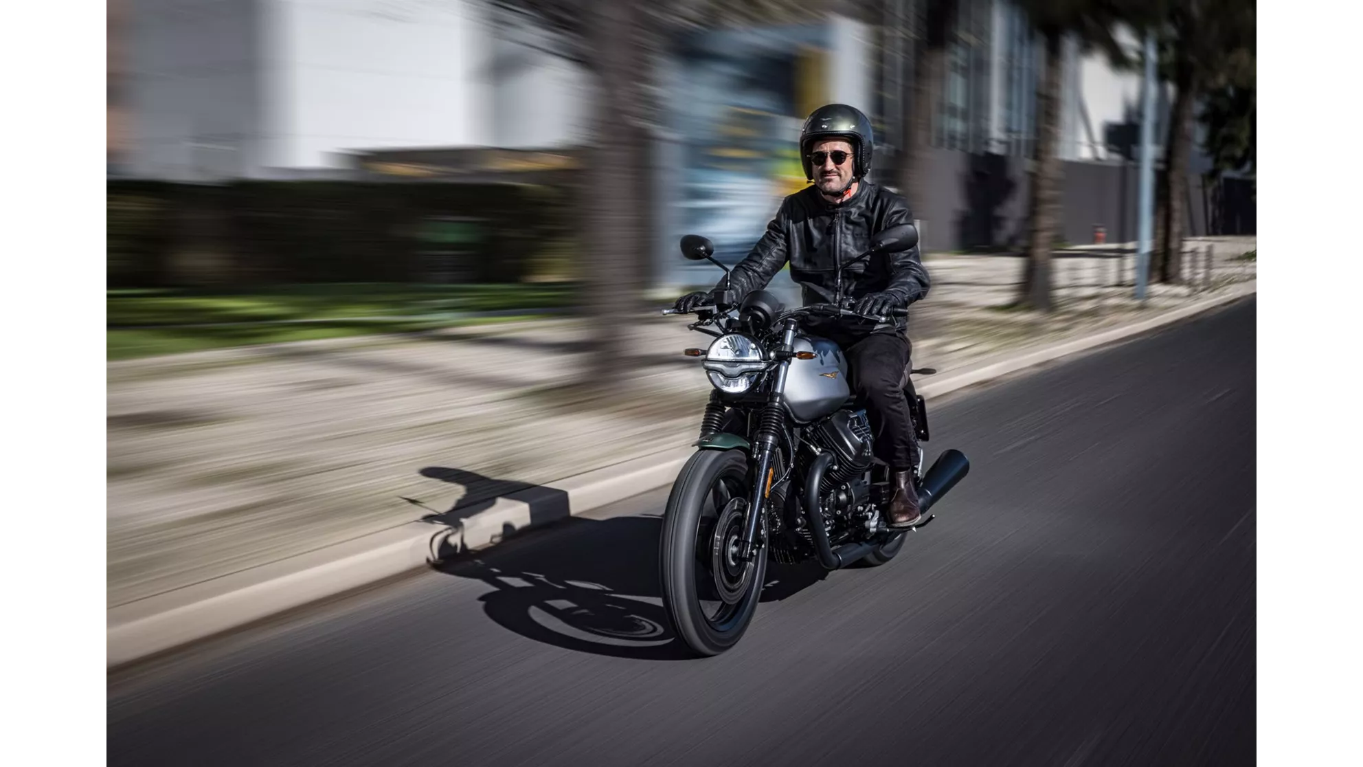 Moto Guzzi V7 Stone Centenario - Image 7 Moto Guzzi V7 Stone Centenario - Image 7