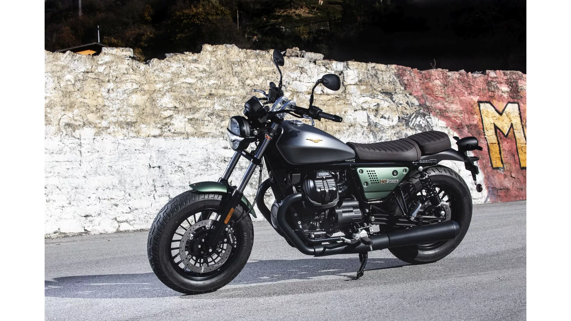 Moto Guzzi V9 Bobber Centenario - Image 12 Moto Guzzi V9 Bobber Centenario - Image 12