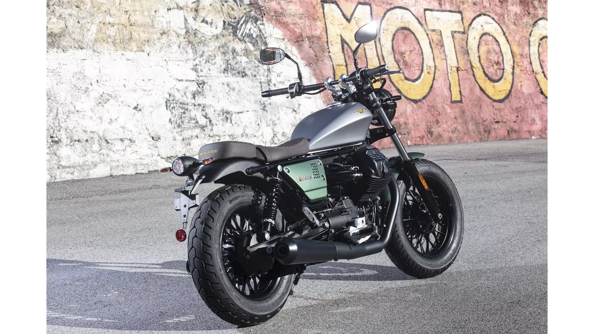 Moto Guzzi V9 Bobber Centenario - Image 13 Moto Guzzi V9 Bobber Centenario - Image 13