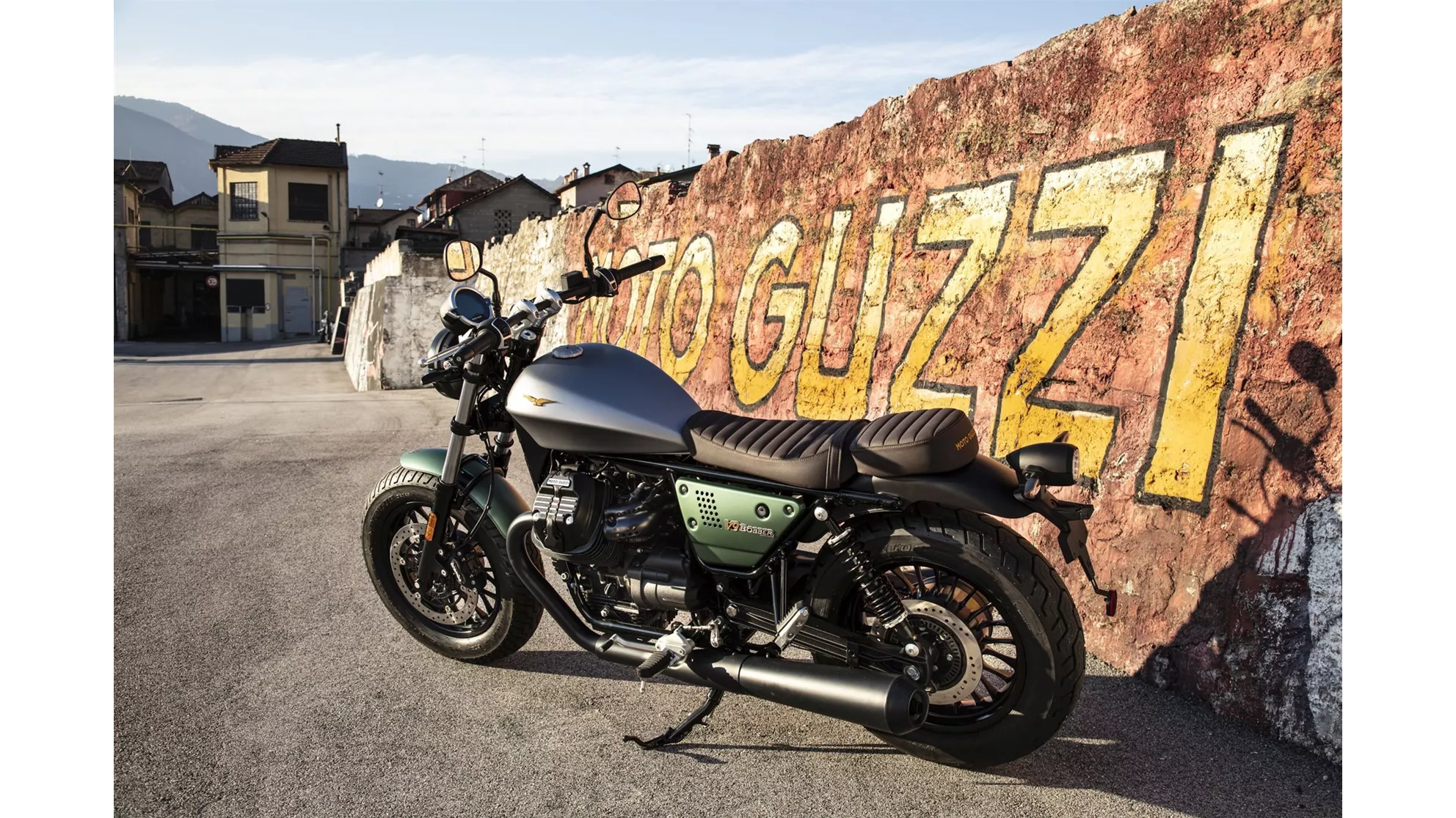 Moto Guzzi V9 Bobber Centenario - Image 18 Moto Guzzi V9 Bobber Centenario - Image 18