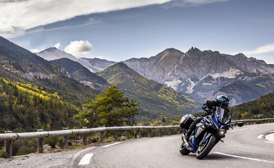 Suzuki GSX-S1000GT Bild 12: Suzuki GSX-S1000GT