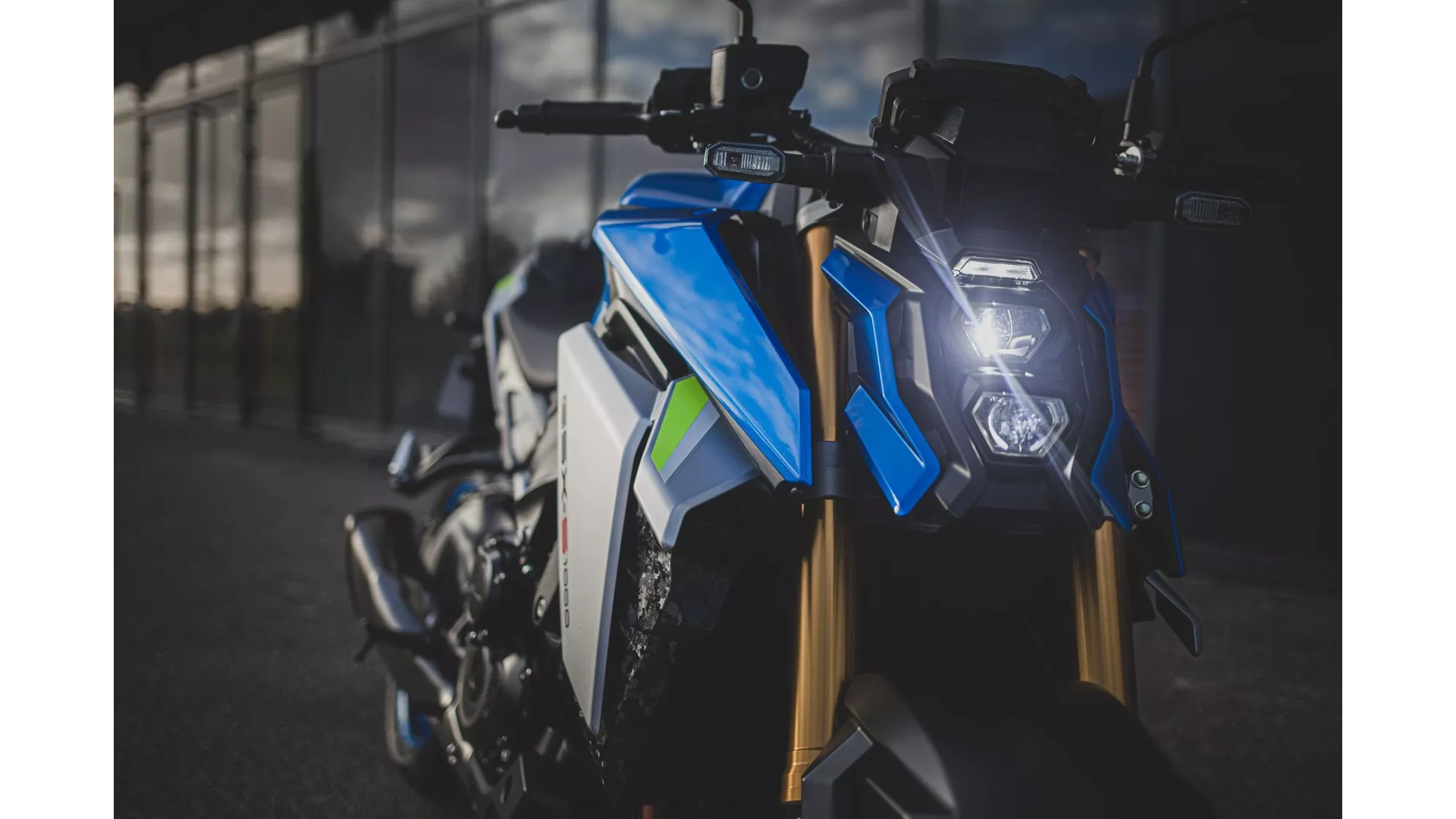 Suzuki GSX-S1000 - Image 6 Suzuki GSX-S1000 - Image 6