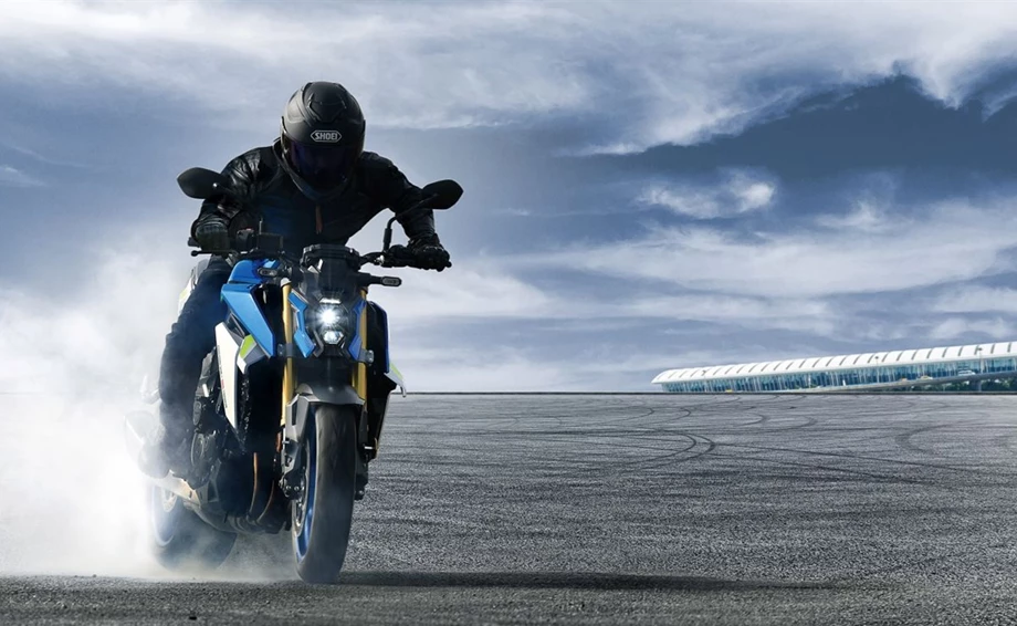 Suzuki GSX-S1000 Bild 11: Suzuki GSX-S1000