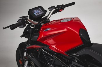 MV Agusta Brutale 800 Rosso 2022 - Bild 3 MV Agusta Brutale 800 Rosso 2022 - Bild 3