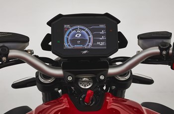 MV Agusta Brutale 800 Rosso 2022 - Bild 8 MV Agusta Brutale 800 Rosso 2022 - Bild 8