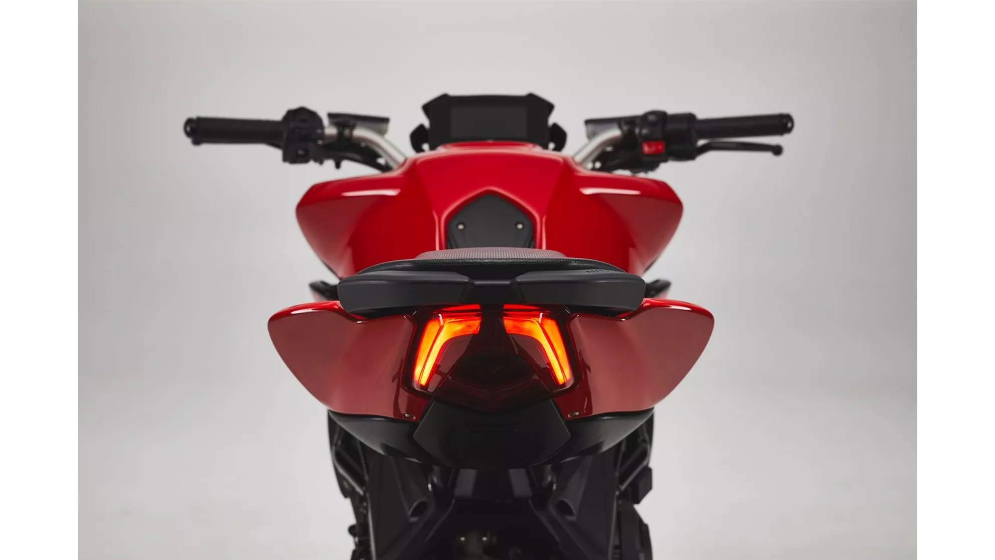 MV Agusta Brutale 800 Rosso - Image 7 MV Agusta Brutale 800 Rosso - Image 7