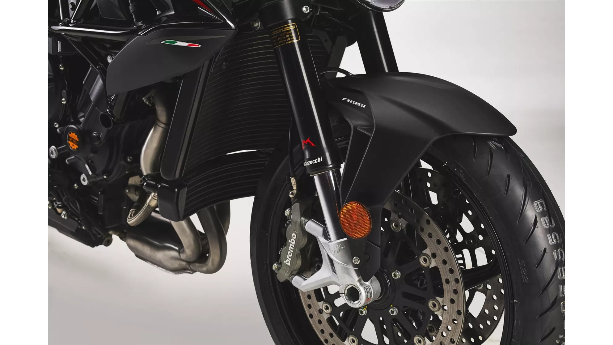 MV Agusta Brutale 800 Rosso - Image 11 MV Agusta Brutale 800 Rosso - Image 11