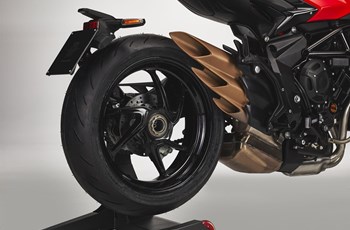 MV Agusta Brutale 800 Rosso 2022 - Bild 14 MV Agusta Brutale 800 Rosso 2022 - Bild 14