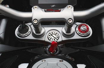 MV Agusta Turismo Veloce 800 RC SCS 2022 - Bild 16 MV Agusta Turismo Veloce 800 RC SCS 2022 - Bild 16