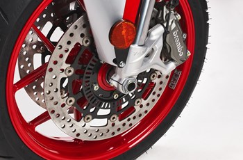 MV Agusta Turismo Veloce 800 RC SCS 2022 - Bild 17 MV Agusta Turismo Veloce 800 RC SCS 2022 - Bild 17