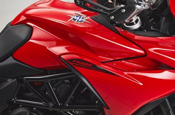 MV Agusta Turismo Veloce 800 Rosso 2022 - Bild 7