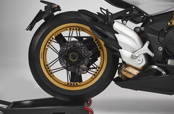 MV Agusta Superveloce 800 S 2022 - Bild 9