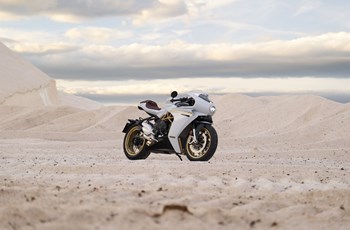 MV Agusta Superveloce 800 S 2022 - Bild 13