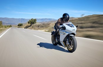 MV Agusta Superveloce 800 S 2022 - Bild 15