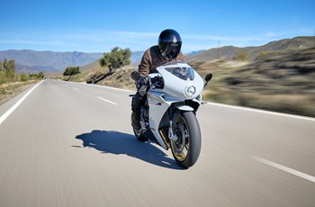 MV Agusta Superveloce 800 S 2022 - Bild 24