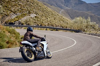 MV Agusta Superveloce 800 S 2022 - Bild 28