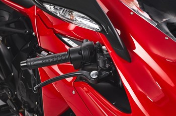 MV Agusta F3 800 Rosso 2022 - Bild 16 MV Agusta F3 800 Rosso 2022 - Bild 16