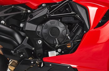 MV Agusta F3 800 Rosso 2022 - Bild 17 MV Agusta F3 800 Rosso 2022 - Bild 17
