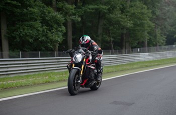 MV Agusta Brutale 1000 Nürburgring 2022 - Bild 8 MV Agusta Brutale 1000 Nürburgring 2022 - Bild 8
