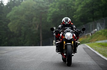 MV Agusta Brutale 1000 Nürburgring 2022 - Bild 3 MV Agusta Brutale 1000 Nürburgring 2022 - Bild 3