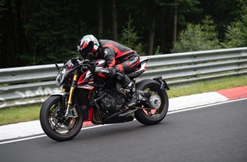 MV Agusta Brutale 1000 Nürburgring 2022 - Bild 10 MV Agusta Brutale 1000 Nürburgring 2022 - Bild 10