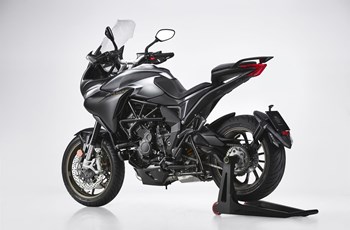 MV Agusta Turismo Veloce 800 Lusso 2022 - Bild 11 MV Agusta Turismo Veloce 800 Lusso 2022 - Bild 11