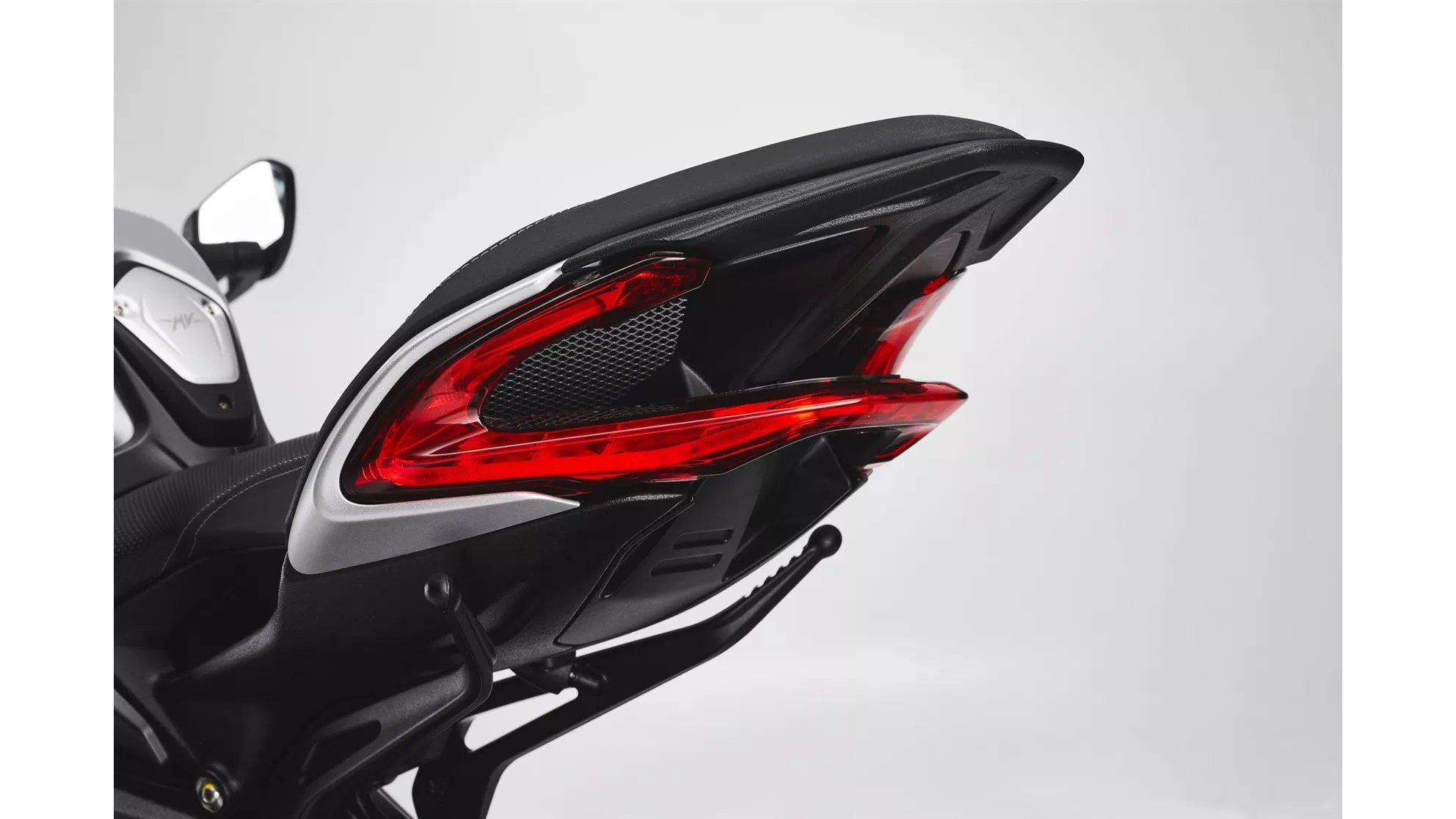 MV Agusta Dragster 800 RR - Image 4 MV Agusta Dragster 800 RR - Image 4