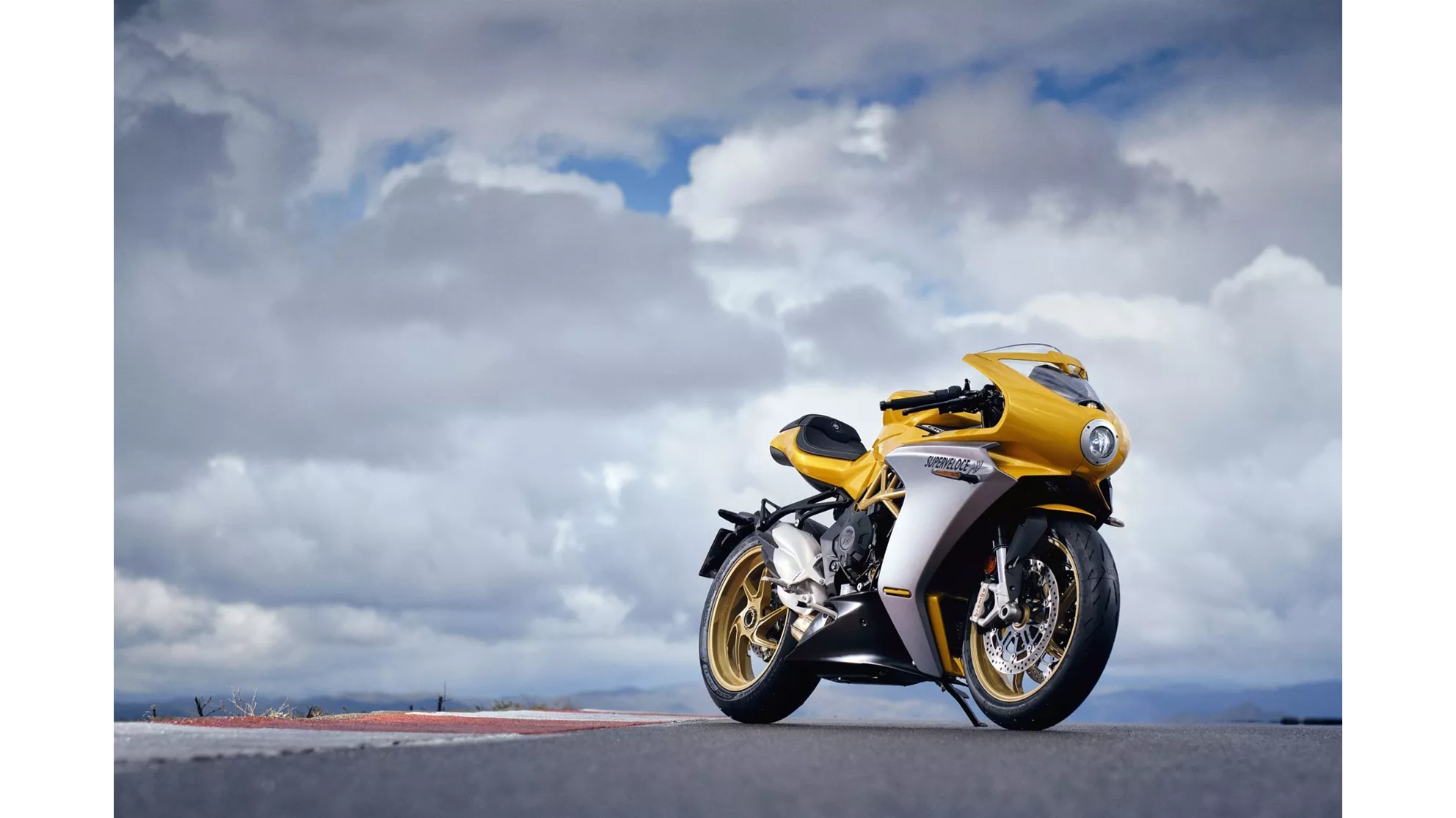 MV Agusta Superveloce 800 - Image 9 MV Agusta Superveloce 800 - Image 9