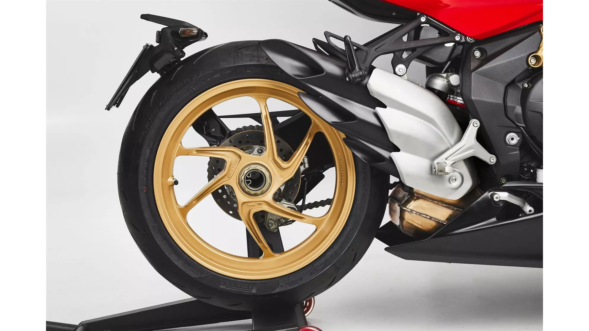 MV Agusta Superveloce 800 - Image 13 MV Agusta Superveloce 800 - Image 13
