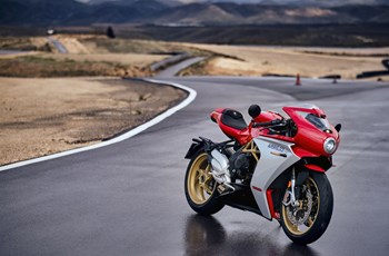 MV Agusta Superveloce 800 2022 - Bild 17