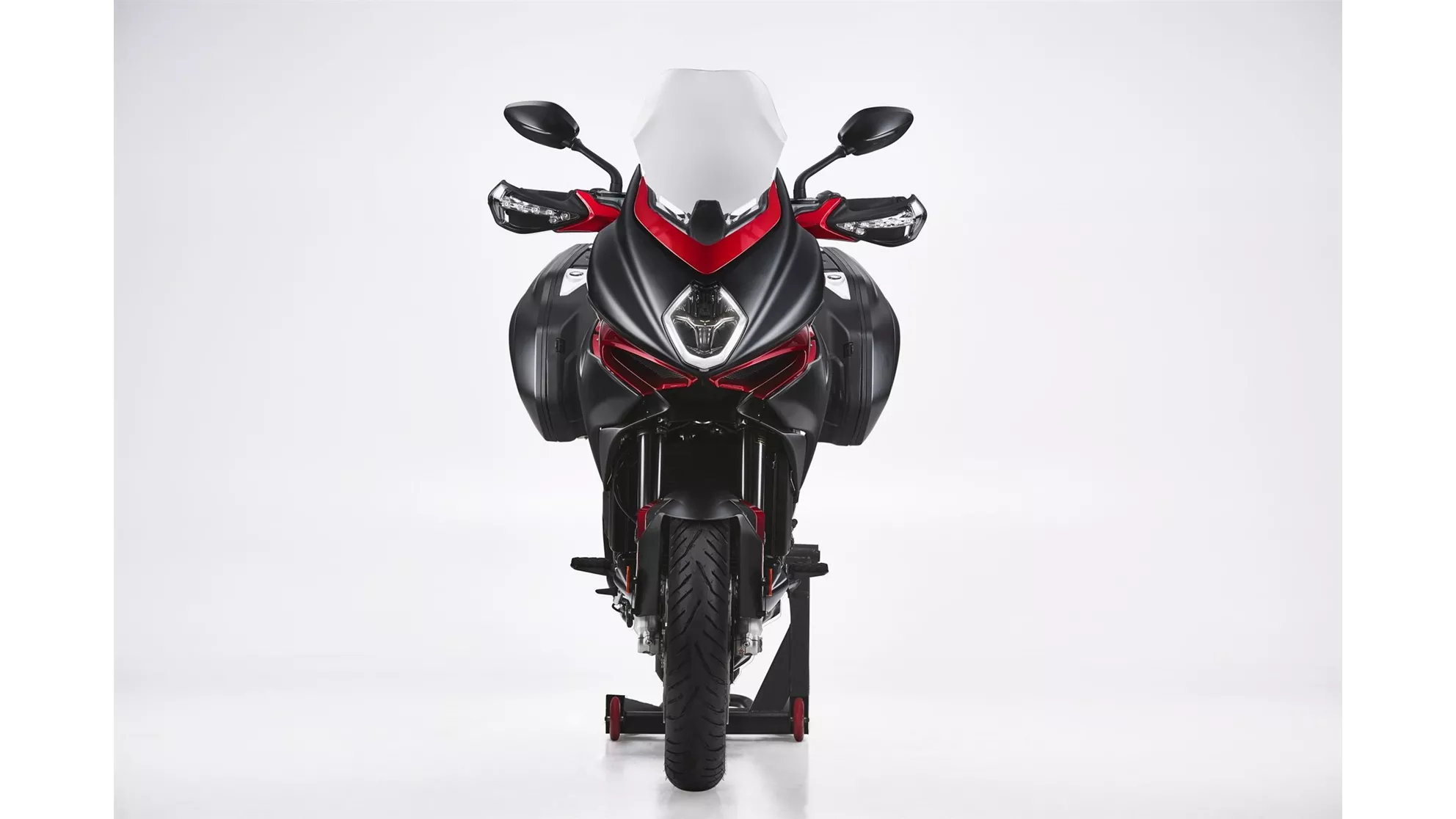 MV Agusta Turismo Veloce 800 Lusso SCS - Image 5 MV Agusta Turismo Veloce 800 Lusso SCS - Image 5