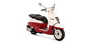 Peugeot Kisbee 50 Streetzone 2T 2015 vs Peugeot Django 50 4T 2022