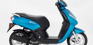 Piaggio ZIP 50 2022 vs Peugeot Kisbee 50 4T Active 2022